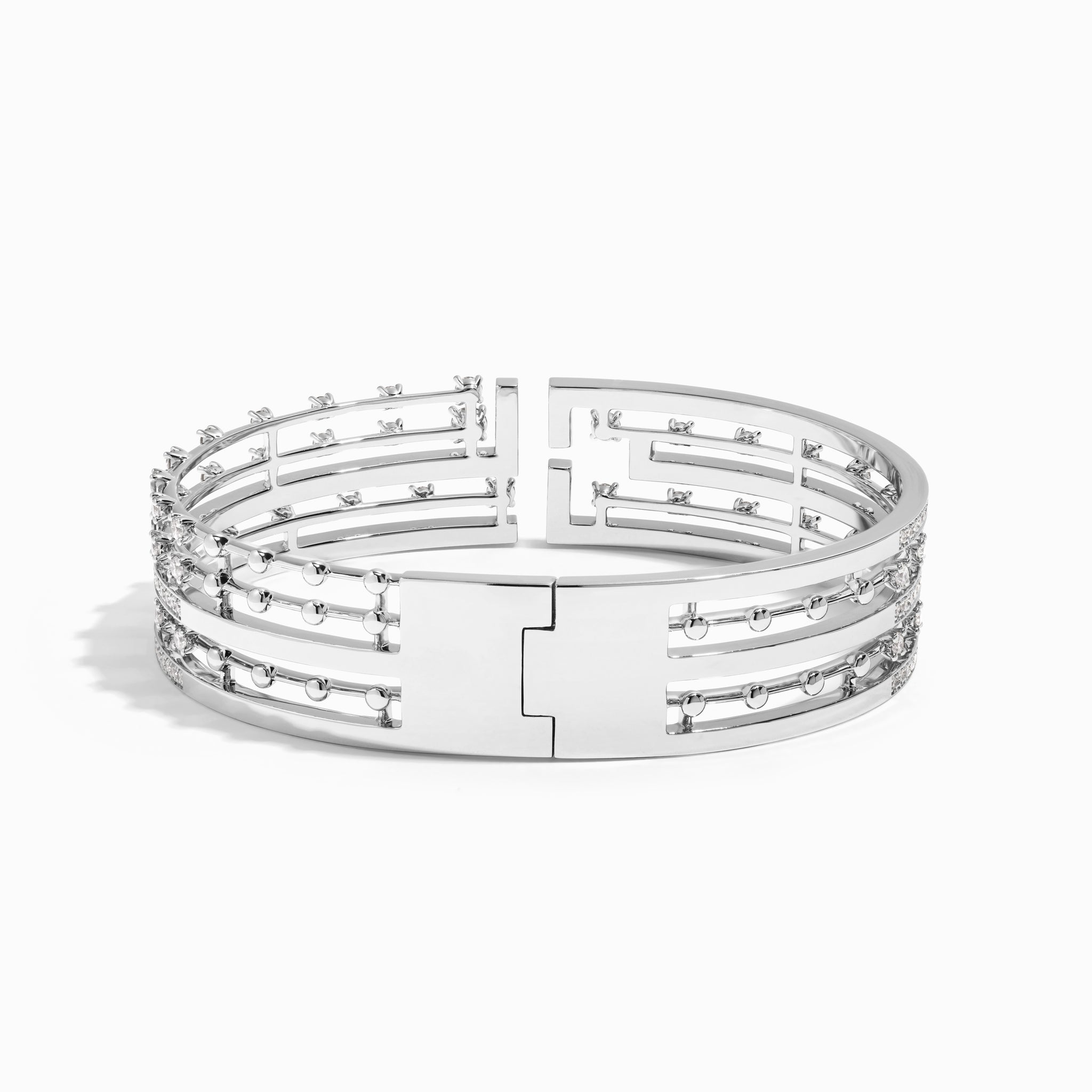 【完売間近】 TOWTOW.ARCHIVE Praying Bracelet White Avenues Statement Hinged Bracelet – MARLI New York