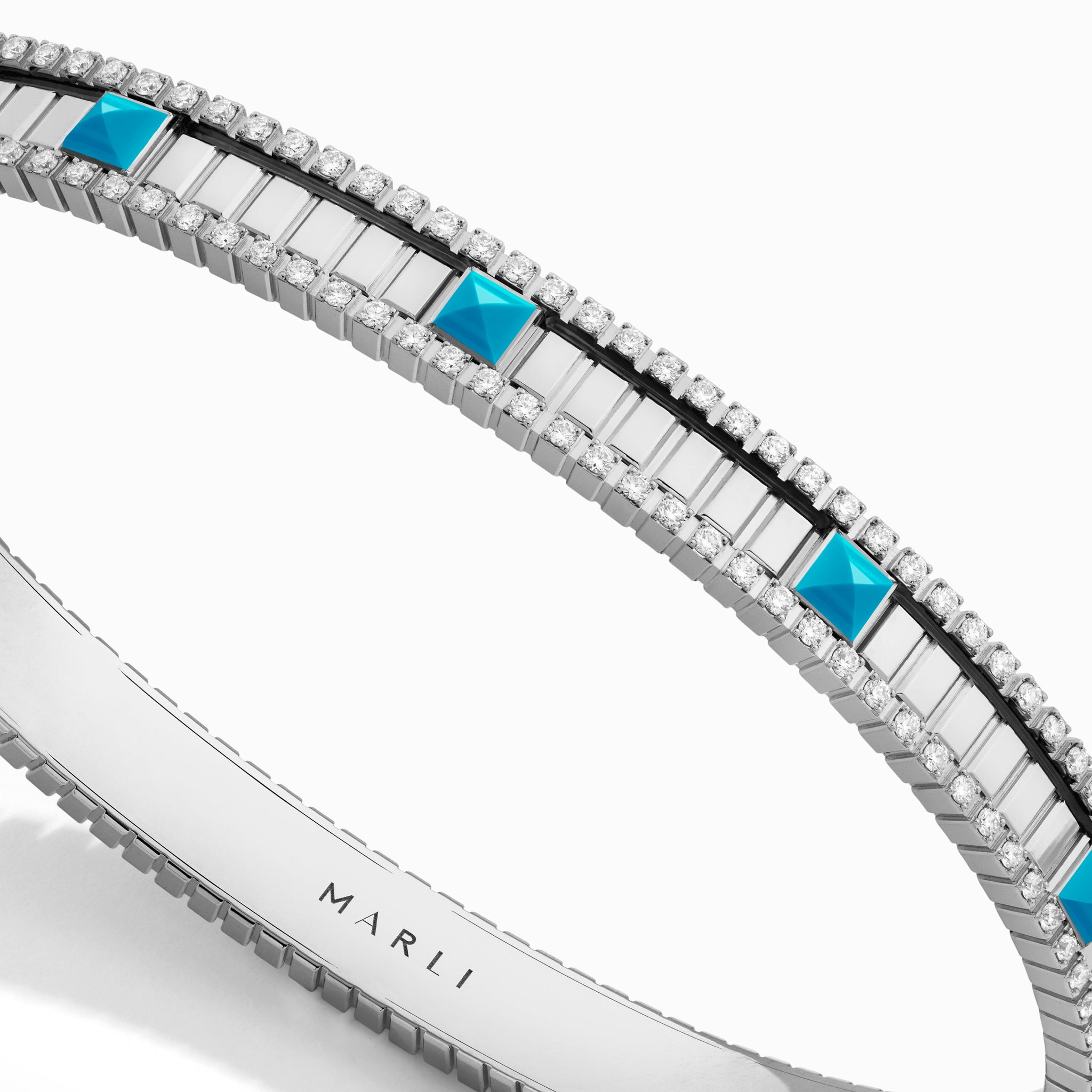 LIFE Diamond Hinged Bangle in White Gold – MARLI New York